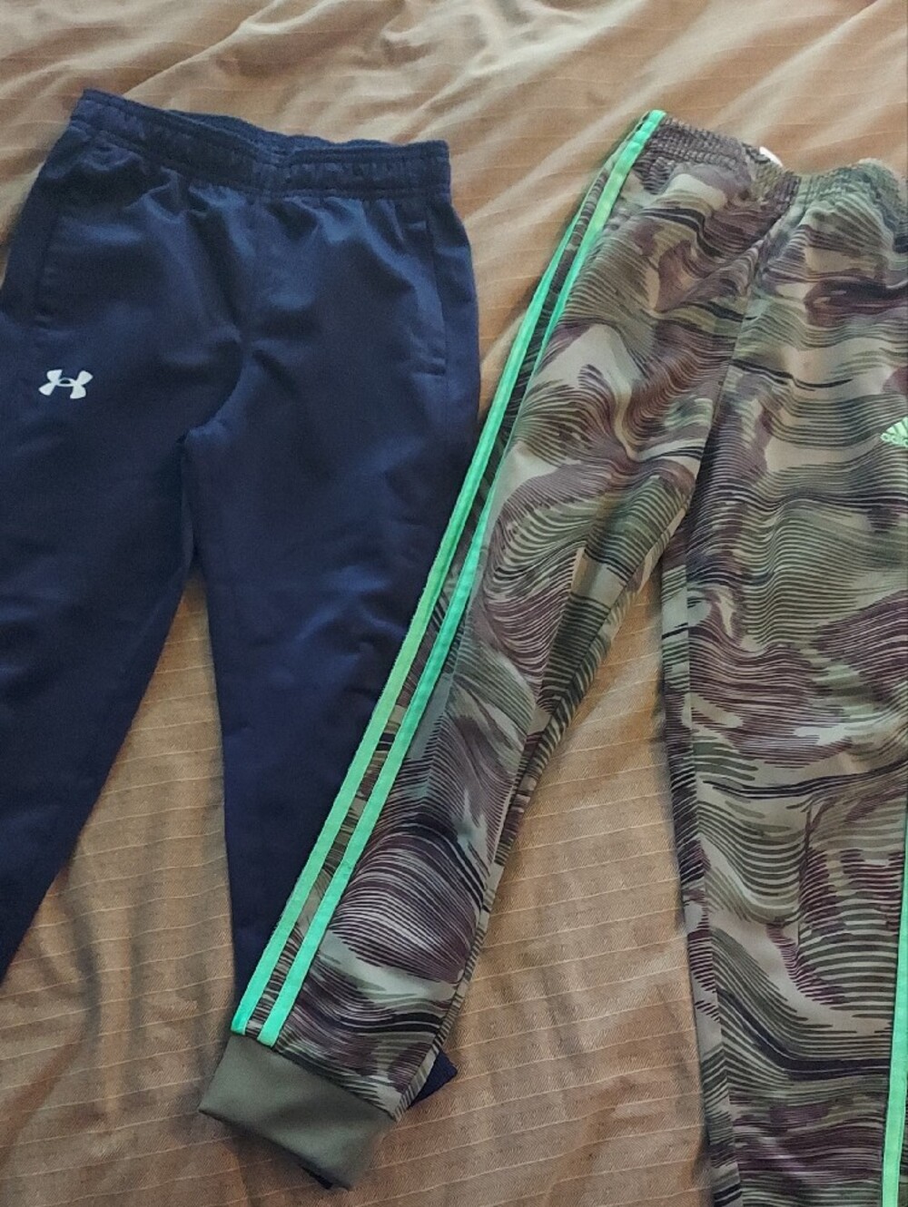 Under Armour Navy and ADIDAS Kids Athletic Joggers SIZE 7 - Picture 4 of 6
